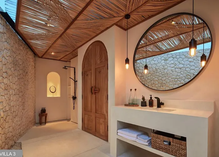 Massilia Bali Villa *